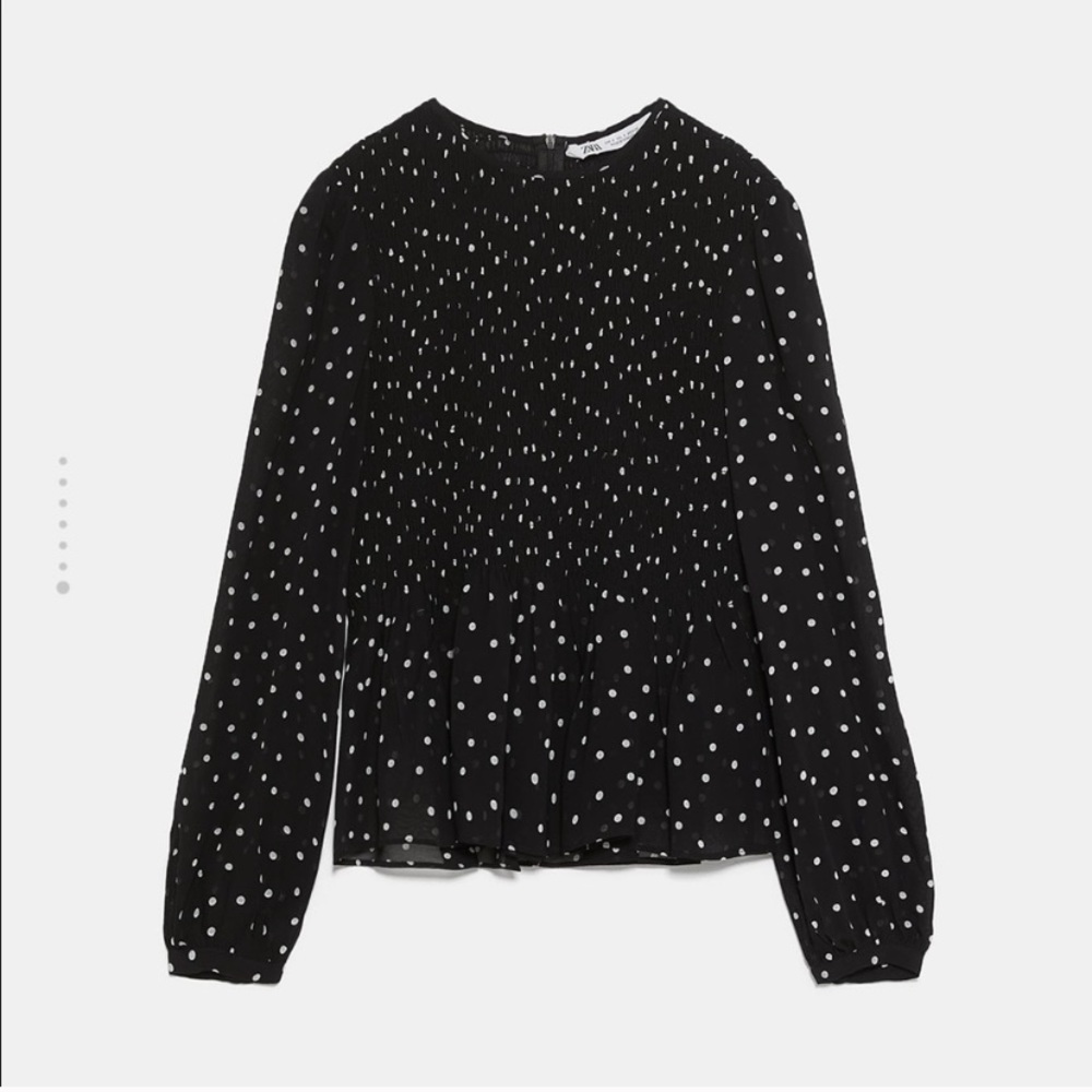 Zara • peplum blouse 🖤